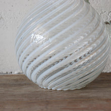 画像をギャラリービューアに読み込む, ANTIQUE OPALESCENT SWIRL GLASS VASE