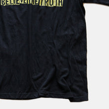 Load image into Gallery viewer, 2005's "OASIS" MUSIC T-SHIRT (SZ XL / GOOD CONDITION)