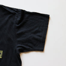 Load image into Gallery viewer, 2005's "OASIS" MUSIC T-SHIRT (SZ XL / GOOD CONDITION)