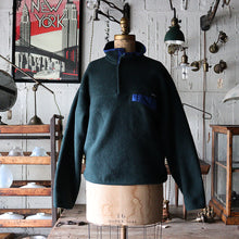 Load image into Gallery viewer, 1990's ”PATAGONIA" SNUP T FLEECE (SZ MEDIUM / GOOD CONDITION)