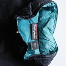 Load image into Gallery viewer, 1990's "PATAGONIA" PUFFBALL VEST (SZ XL / GOOD CONDITION)