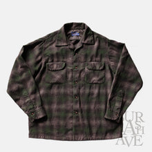 Load image into Gallery viewer, 1950's~ "PENDLETON" WOOL BOX SHIRT (SZ LARGE / OMBRE PLAID)