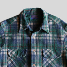 Load image into Gallery viewer, 1970's "PENDLETON" WOOL BOX SHIRT (SZ XL / MINT CONDITION)