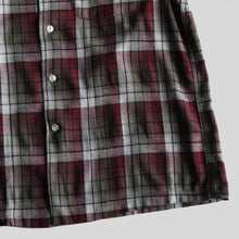 Load image into Gallery viewer, ~1960's "SIR PENDLETON" WOOL PLAID SHIRT (SZ LARGE / GOOD CONDITION)