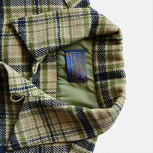 Load image into Gallery viewer, 1960's "PENDLETON" WOOL BOX SHIRT (SZ MEDIUM / GOO CONDITION)
