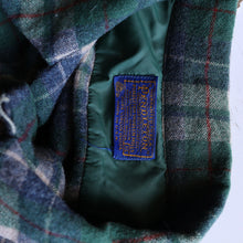 Load image into Gallery viewer, 1970's "PENDLETON" WOOL BOX SHIRT (SZ XL / MINT CONDITION)