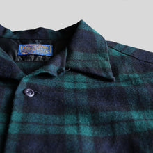 Load image into Gallery viewer, 1970's "PENDLETON" WOOL BOX SHIRT (SZ LARGE / GOOD CONDITION)