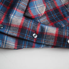 Load image into Gallery viewer, 1970's "PENDLETON" WOOL BOX SHIRT (MEDIUM)