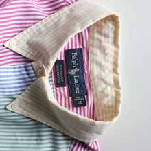 Load image into Gallery viewer, 1990's~ "RALPH LAUREN" FUN SHIRT (SZ MEDIUM / GOOD CONDITION)