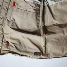 Load image into Gallery viewer, ~1970's "EDDIE BAUER" SUPERIOR POLAR PARKA (SZ LARGE / GOOD CONDITION)