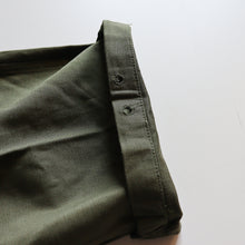 Load image into Gallery viewer, 1960's "U.S.ARMY" OG107 COTTON SATEEN TROUSER (W34×L33 / DEADSTOCK)