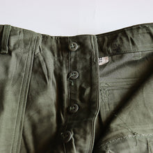 Load image into Gallery viewer, 1960's "U.S.ARMY" OG107 COTTON SATEEN TROUSER (W34×L33 / DEADSTOCK)