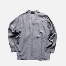 Load image into Gallery viewer, 1950's HOUNDSTOOTH RAYON BOX SHIRT (SZ MEDIUM / GOOD CONDITION)