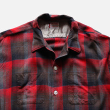 Load image into Gallery viewer, 1960's "MAC PHERGUS" RAYON BOX SHIRT (SZ X-LARGE / GOOD CONDITION)