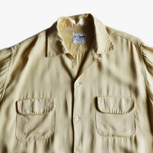 Load image into Gallery viewer, 1950's GABARDINE L/S SHIRT (SZ MEDIUM / GOOD CONDITION)