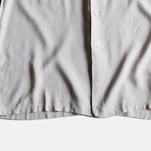 Load image into Gallery viewer, 1960's "MACPHERGUS" RAYON BOX SHIRT (SZ 15 / GOOD CONDITION)