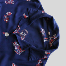 Load image into Gallery viewer, 1950's S/S RAYON SHIRT (SZ MEDIUM / GOOD CAR PRINT)