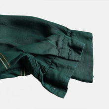 Load image into Gallery viewer, 1950's "Mc GREGOR" RAYON BOX SHIRT (SZ MEDIUM / GOOD CONDITION)