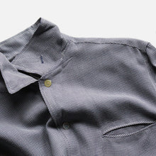Load image into Gallery viewer, 1950's HOUNDSTOOTH RAYON BOX SHIRT (SZ MEDIUM / GOOD CONDITION)