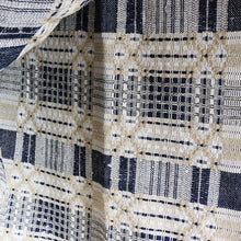 Load image into Gallery viewer, ANTIQUE EARLY AMERICAN PRIMITIVE RUG