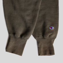 Load image into Gallery viewer, 1990's "CHAMPION" REVERSE WEAVE SWEAT SHIRT (SZ LARGE / GOOD CONDITION)