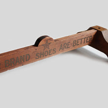 画像をギャラリービューアに読み込む, VINTAGE "STAR BRAND" SHOES WOODEN DISPLAY