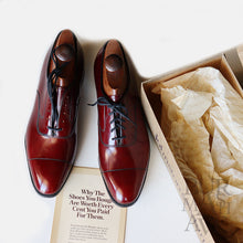 Load image into Gallery viewer, "JOHNSTON&MURPHY" DRESS SHOES WITH BOX (SZ 9H / DEADSTOCK / AROUND 1990's)