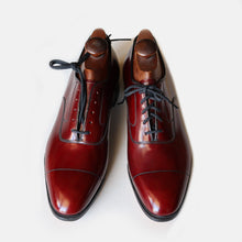 Load image into Gallery viewer, "JOHNSTON&MURPHY" DRESS SHOES WITH BOX (SZ 9H / DEADSTOCK / AROUND 1990's)