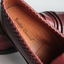 Load image into Gallery viewer, N.O.S "LEATHER CLASSICS" PENNY LOAFER (8H D)
