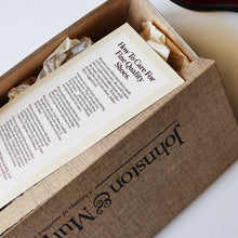 Load image into Gallery viewer, "JOHNSTON&MURPHY" DRESS SHOES WITH BOX (SZ 9H / DEADSTOCK / AROUND 1990's)