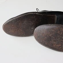 Load image into Gallery viewer, 1960's "U.S.N" SERVICE SHOES (SZ 9)