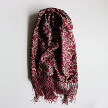 Load image into Gallery viewer, VINTAGE FRINGE STOLE