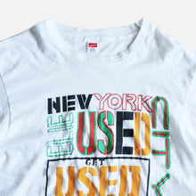 Load image into Gallery viewer, 1990's "HANES" NEW YORK COTTON T-SHIRT (SZ LARGE / MINT CONDITION)