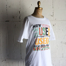 Load image into Gallery viewer, 1990's "HANES" NEW YORK COTTON T-SHIRT (SZ LARGE / MINT CONDITION)