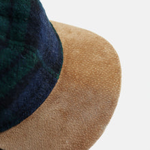 Load image into Gallery viewer, 1990's "LAKE OF THE ISLES" WOOL OUTDOOR CAP (SZ 58cm / MINT CONDITION)