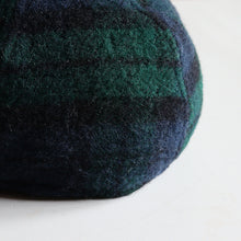 Load image into Gallery viewer, 1990's "LAKE OF THE ISLES" WOOL OUTDOOR CAP (SZ 58cm / MINT CONDITION)