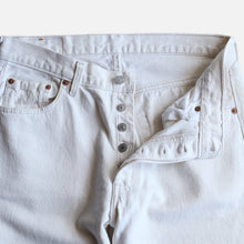 Load image into Gallery viewer, 1990's "LEVI'S" 501 WHITE DENIM PANTS (W32 L32 / GOOD CONDITION)