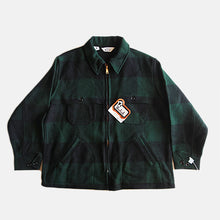 Load image into Gallery viewer, N.O.S 1980's "WOOLRICH" MACKINAW WOOL JACKET (X-LARGE)