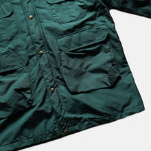 Load image into Gallery viewer, 1980's~ "WOOLRICH" MOUNTAIN PARKA (SZ LARGE / TWO TONE / DEADSTOCK)