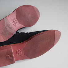 Load image into Gallery viewer, 50% OFF "WALK-OVER" SUEDE CHUKKA BOOTS (SIZE 9)