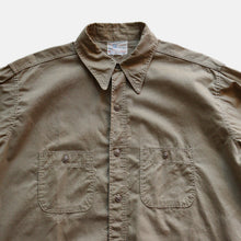 Load image into Gallery viewer, ~1950's "FULL CUT" COTTON WARK SHIRT (SZ LARGE / MINT CONDITION)