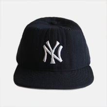 画像をギャラリービューアに読み込む, MADE IN U.S.A 1980's~ "NEW ERA" N.Y YANKEES B.B CAP (7 HALF 60cm)