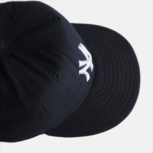 画像をギャラリービューアに読み込む, MADE IN U.S.A 1980's~ "NEW ERA" N.Y YANKEES B.B CAP (7 HALF 60cm)