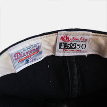 画像をギャラリービューアに読み込む, MADE IN U.S.A 1980's~ "NEW ERA" N.Y YANKEES B.B CAP (7 HALF 60cm)
