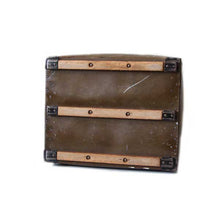 Load image into Gallery viewer, ANTIQUE "GENERAL BAKING COMPANY" FIBER BOX