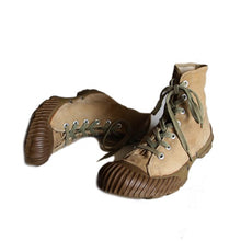 Load image into Gallery viewer, ~ 1960's "CONVERSE" TRANIG SHOES (8)