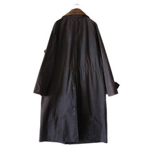 Load image into Gallery viewer, 1990's "TRAIL DUSTERS" DOUBLE BREASTED OILED COAT (MEDIUM)
