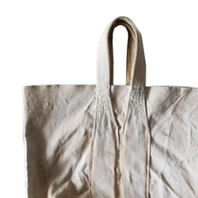 Load image into Gallery viewer, 1950's DRUM STYLE CANVAS TOOL BAG