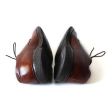 Load image into Gallery viewer, OLD "ALDEN" PLANE TOE LEATHER SHOES GOOD CONDITION (6 1/2)