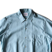 Load image into Gallery viewer, NOS 1960's "SEDGEFIELD" COTTON BOX SHIRTS (LARGE)